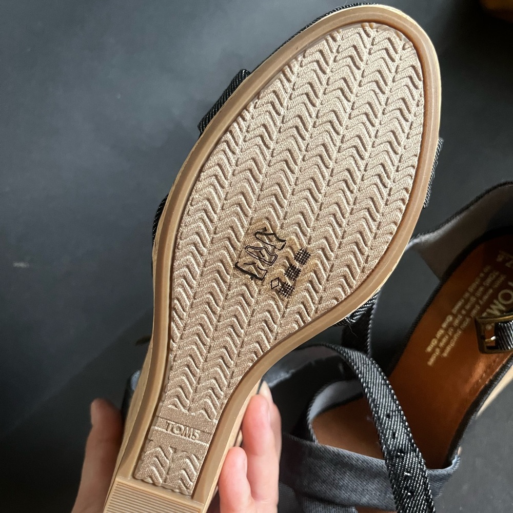 TOMS Women's Denim Sienna Sandals - 7.5 - New - Picture 6 of 9
